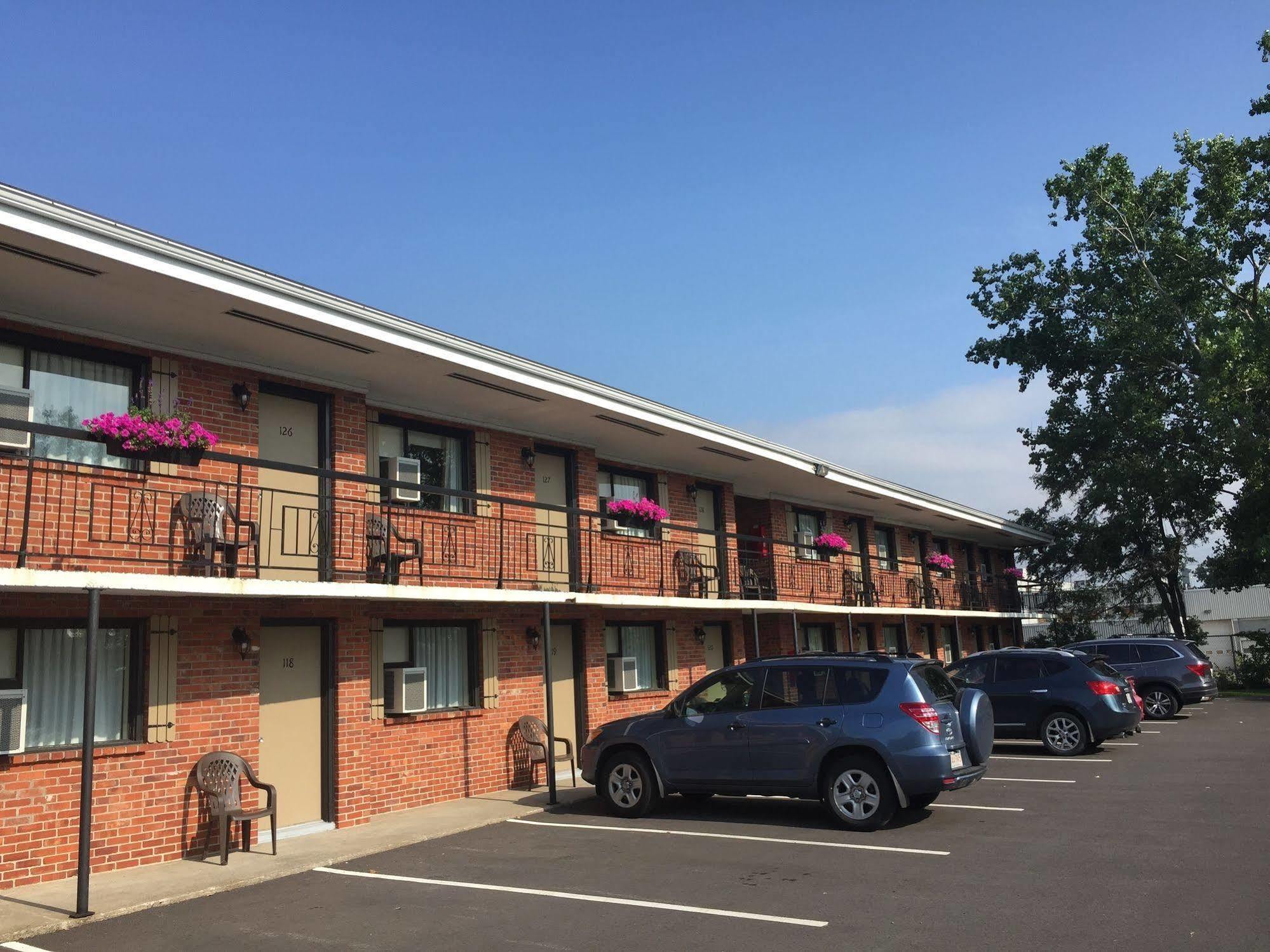 Motel Du Fleuve Броссар Экстерьер фото